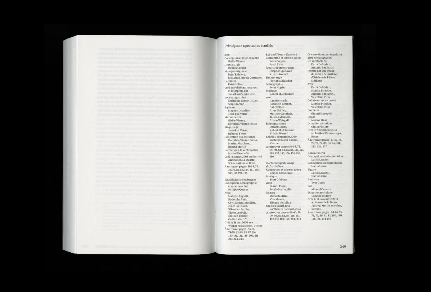 Le Cinquième Mur. Formes scéniques contemporaines et nouvelles théâtralités — Lisa Sturacci Graphiste